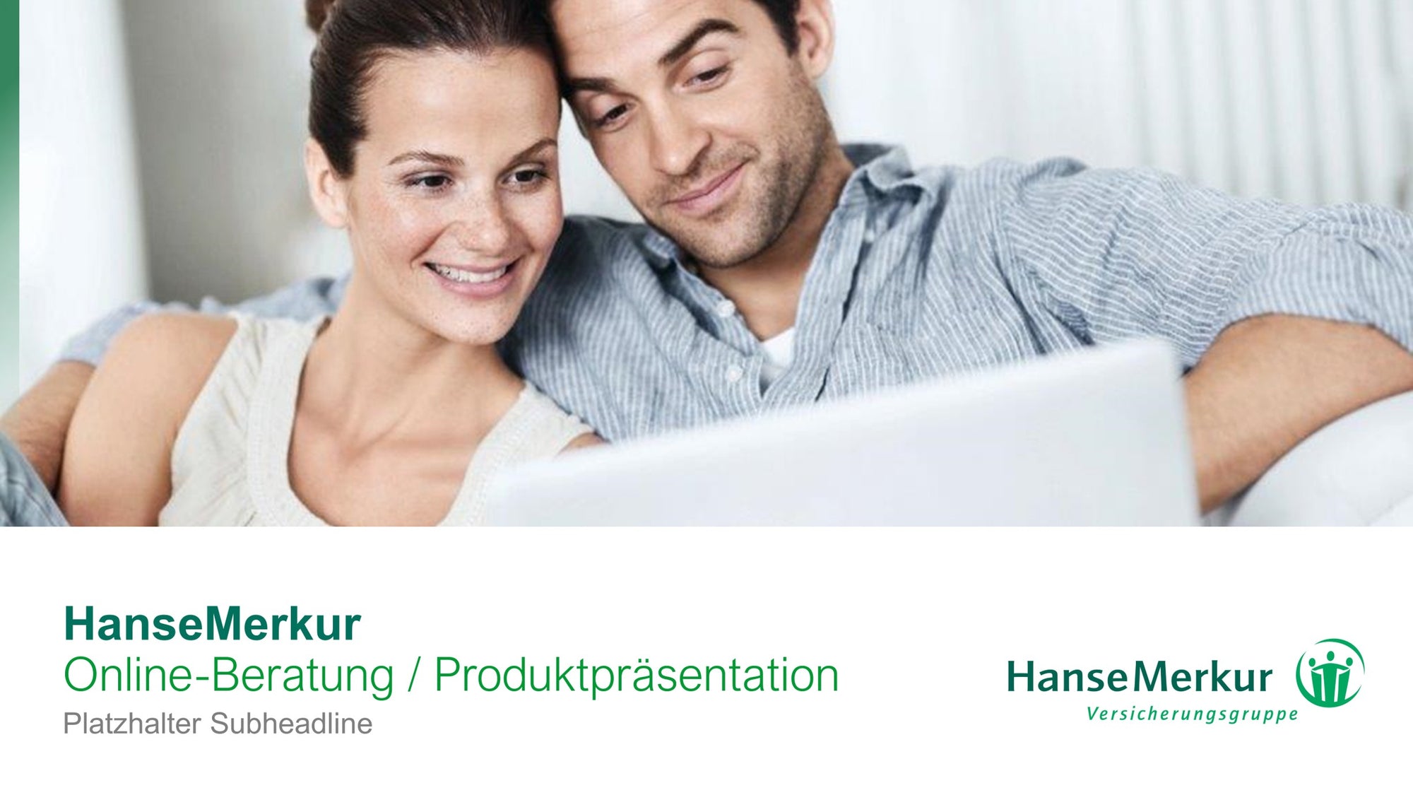 Paar betrachtet Laptop, Präsentation HanseMerkur